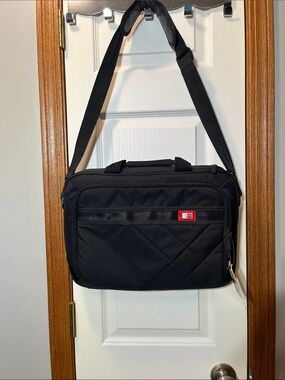 Case Logic Black Laptop & Tablet Commuter Briefcase Messenger Bag